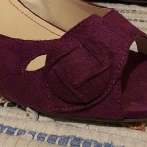 Magenta wedge peep toe heel